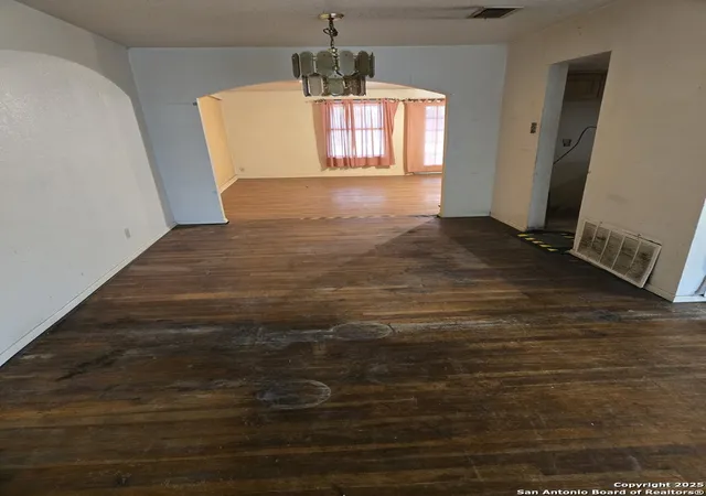 3rd image of 139 Savannah, San Antonio, TX 78213 | MLS# 1864115