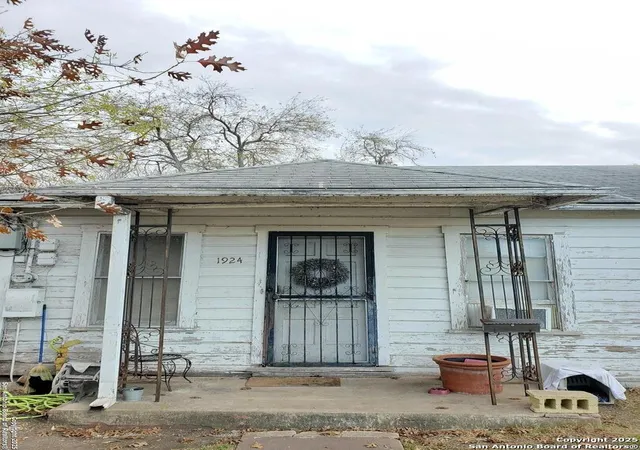 19th image of 1924 Kentucky, San Antonio, TX 78228 | MLS# 1864124