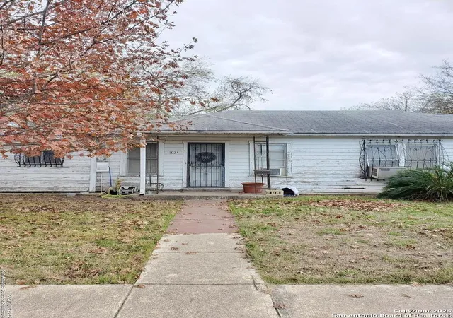 3rd image of 1924 Kentucky, San Antonio, TX 78228 | MLS# 1864124