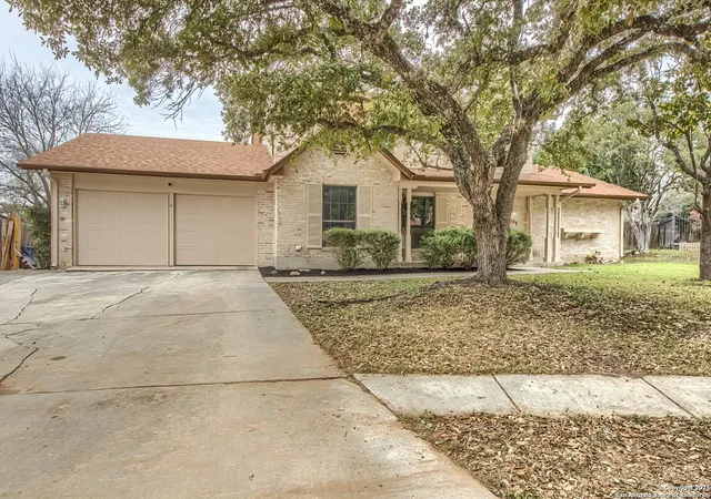 Photo 3 of Sale Pending at 13707 Scarsdale, San Antonio, TX 78217 | MLS# 1864138 | Listing updated on 2025-10-29