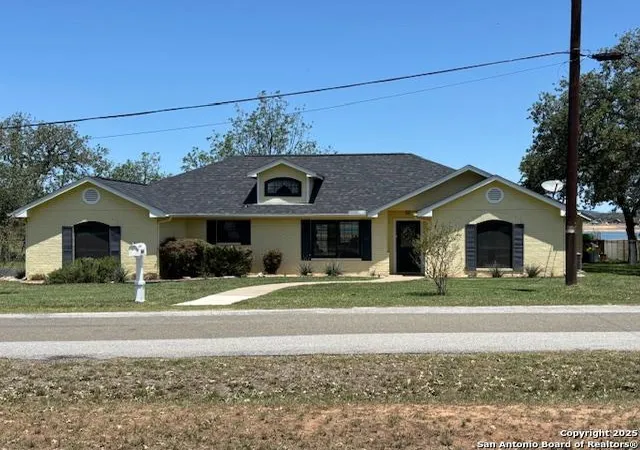 3rd image of 400 N Chaparral, Burnet, TX 78611 | MLS# 1864166