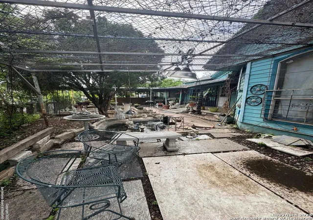 Photo 2 of Single family home for sale at 124 E Fest, San Antonio, TX 78204 | MLS# 1864219 | Listing updated on 2025-07-20