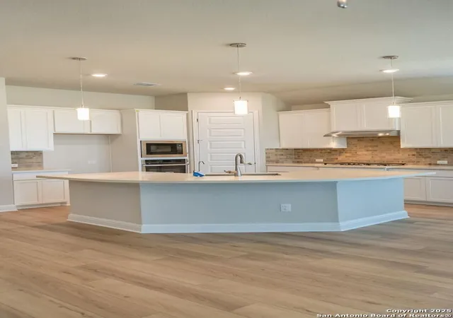 Photo 3 of Single family home for sale at 5209 Pinder Way, Schertz, TX 78124 | MLS# 1864233 | Listing updated on 2026-02-07