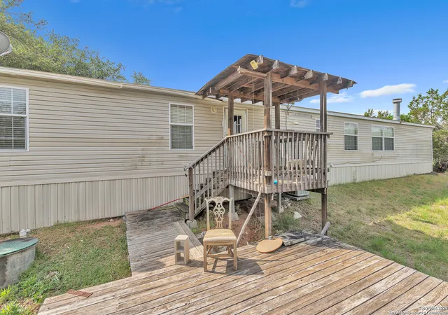 Manufactured home for sale at 1400 15Th St, Horseshoe Bay, TX 78657 | MLS# 1864256