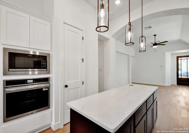 4th image of 1818 Nettletree, New Braunfels, TX 78132 | MLS# 1864460