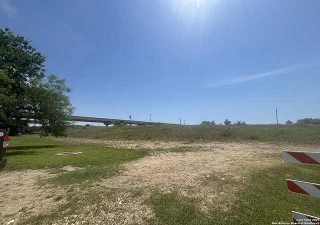 3rd image of 4 Utopia, Selma, TX 78154 | MLS# 1864506