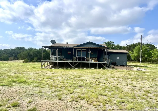 Photo 2 of Sale Pending at 1155 Razor Ridge Rd, Junction, TX 76849 | MLS# 1864514 | Listing updated on 2025-11-21