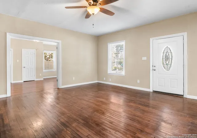 Photo 3 of Single family home for sale at 928 W Huisache, San Antonio, TX 78201 | MLS# 1864521 | Listing updated on 2025-08-15