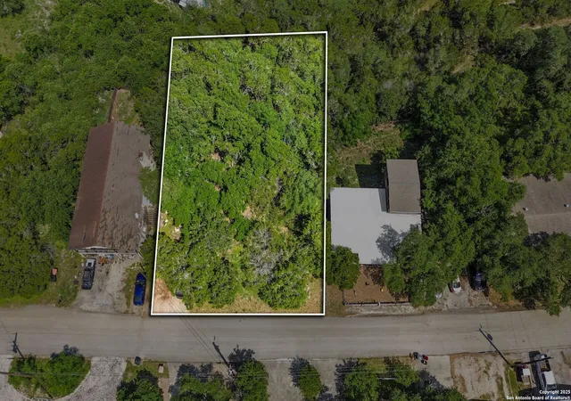 Photo 4 of Land for sale at 834 Hill Top, Canyon Lake, TX 78133 | MLS# 1864617 | Listing updated on 2025-12-15