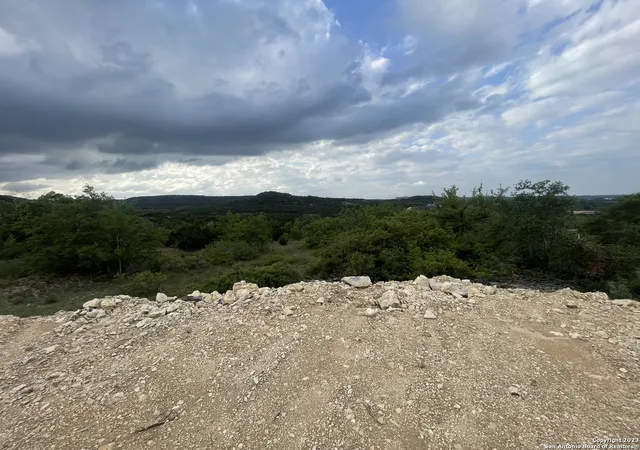 Photo 2 of Sale Pending at 23715 Oakshire Ridge, San Antonio, TX 78255 | MLS# 1864688 | Listing updated on 2026-04-29
