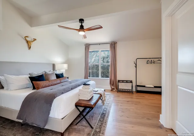 Photo 3 of Sale Pending at 5a Rolling Acres Rd, Boerne, TX 78006 | MLS# 1864791 | Listing updated on 2025-11-24