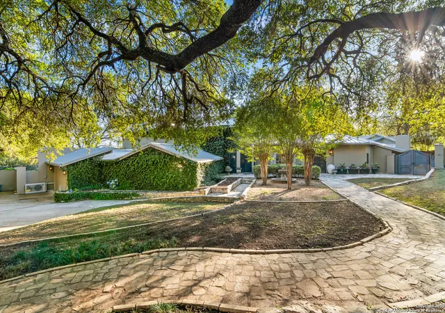 Photo 2 of Mansion for sale at 6 Lazy Ln, San Antonio, TX 78209 | MLS# 1864835 | Listing updated on 2025-08-29