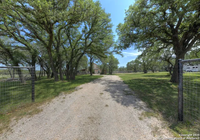 5th image of 510 Patten Dr, Johnson City, TX 78636 | MLS# 1864885