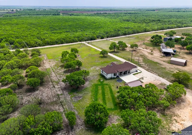 2nd image of 1110 A Atascosa County Road 101, Floresville, TX 78114 | MLS# 1864950