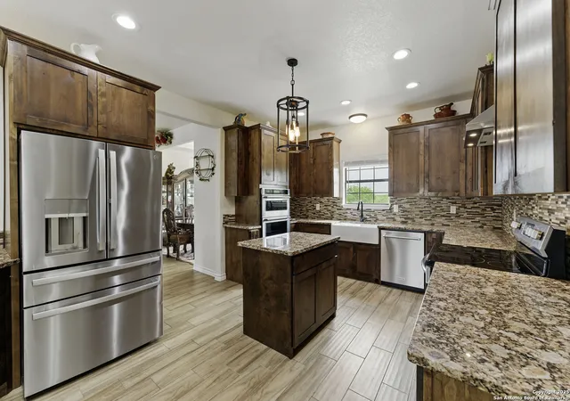 Photo 4 of Sale Pending at 1110 Atascosa County Rd 101, Floresville, TX 78114 | MLS# 1864950 | Listing updated on 2026-03-29