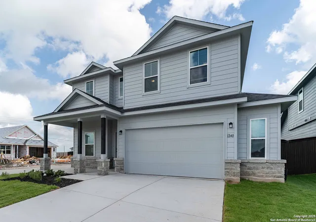 3rd image of 1240 Sweden, Seguin, TX 78155 | MLS# 1865045