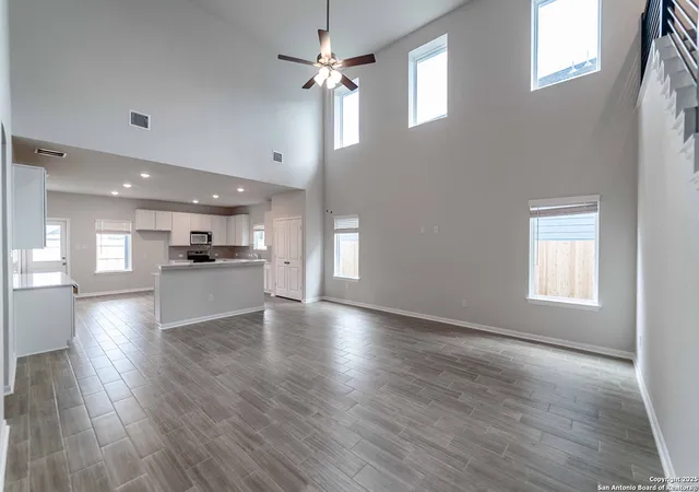 5th image of 1240 Sweden, Seguin, TX 78155 | MLS# 1865045