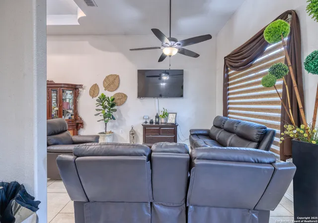 2nd image of 333 Studer, Uvalde, TX 78801 | MLS# 1865102