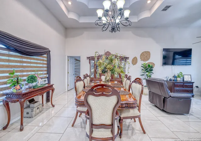 4th image of 333 Studer, Uvalde, TX 78801 | MLS# 1865102