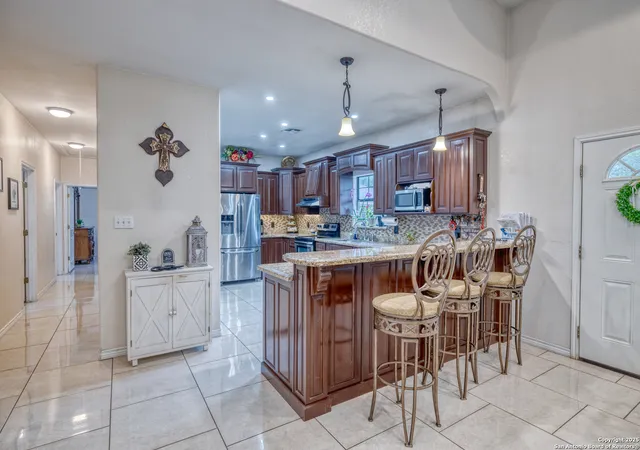 5th image of 333 Studer, Uvalde, TX 78801 | MLS# 1865102