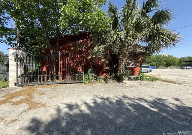 21st image of 1010 W Ashby Pl, San Antonio, TX 78212 | MLS# 1865190