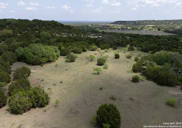 Photo 4 of House for sale at 287 County Rd 2722, Lometa, TX 76853 | MLS# 1865341 | Listing updated on 2026-05-01