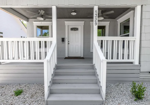 Photo 3 of Sale Pending at 1329 Lee Street, New Braunfels, TX 78130 | MLS# 1865372 | Listing updated on 2025-10-06