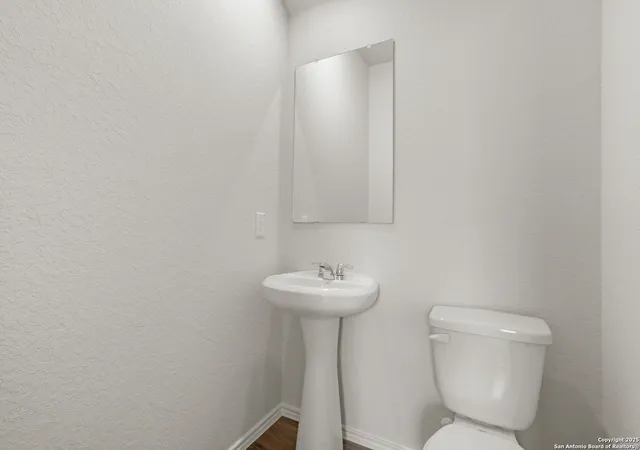 Photo 4 of Sale Pending at 9311 Graze Land Dr, San Antonio, TX 78211 | MLS# 1865427 | Listing updated on 2025-10-29
