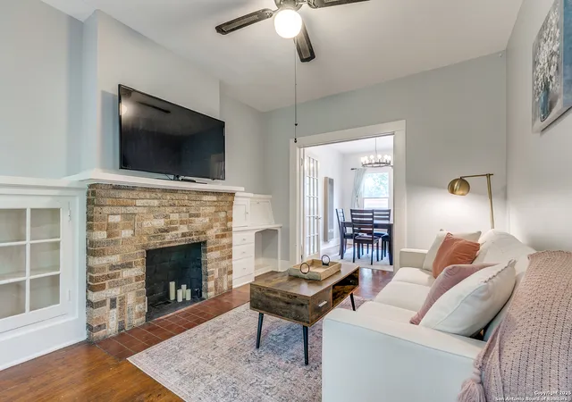 Photo 3 of Multi family home for sale at 222 Redwood, San Antonio, TX 78209 | MLS# 1865451 | Listing updated on 2025-09-30