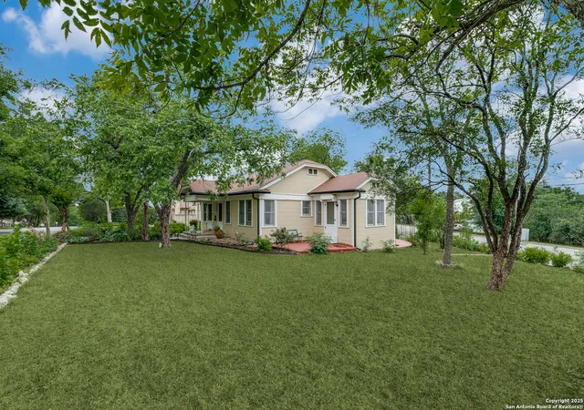 Photo 2 of Multi family home for sale at 222 Redwood, San Antonio, TX 78209 | MLS# 1865451 | Listing updated on 2025-09-30