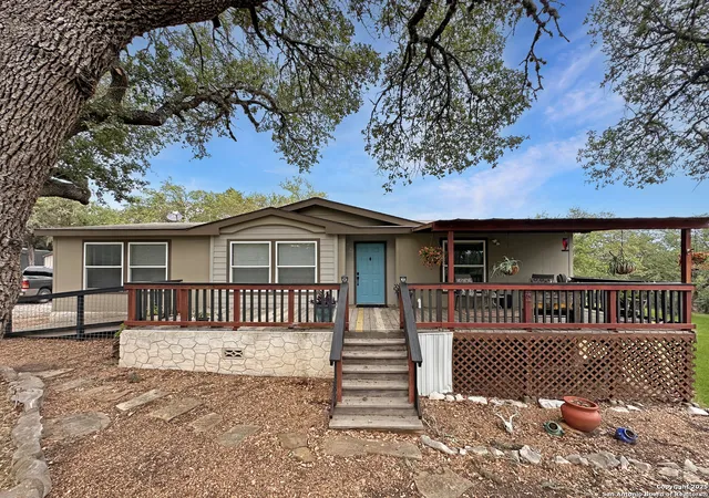 Photo 3 of Sale Pending at 1487 Lazy Forest Trail, New Braunfels, TX 78132 | MLS# 1865515 | Listing updated on 2025-08-20