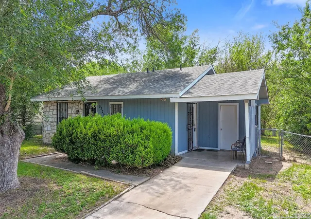 Homes for sale in San Antonio, TX | 5326 Prairie Flower, San Antonio, TX 78242 | MLS# 1865527