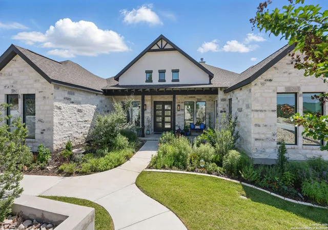 Photo 2 of Sale Pending at 191 Crane Cir, Spring Branch, TX 78070 | MLS# 1865646 | Listing updated on 2026-03-25