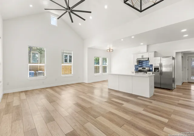 Photo 4 of Single family home for sale at 324 Idaho, San Antonio, TX 78203 | MLS# 1865658 | Listing updated on 2025-10-26