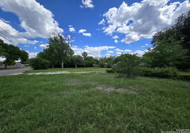 Photo 2 of Land for sale at 102 Leisure Dr, San Antonio, TX 78201 | MLS# 1865688 | Listing updated on 2025-10-14