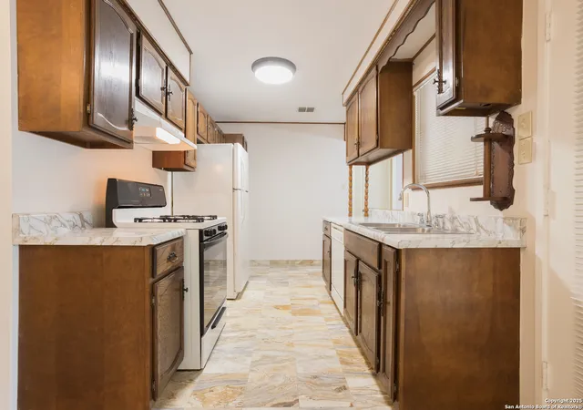 4th image of 230 Ravenhill, San Antonio, TX 78214 | MLS# 1865763
