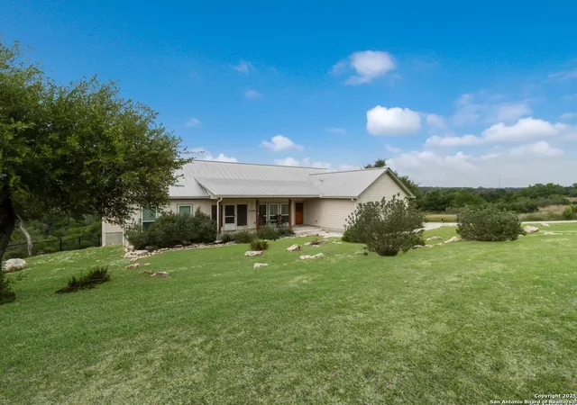 Photo 2 of Single family home for sale at 1699 Lake Ridge Blvd, Canyon Lake, TX 77133 | MLS# 1865825 | Listing updated on 2026-10-28
