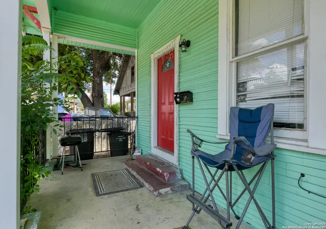 Photo 3 of Multi family home for sale at 120 W Highland, San Antonio, TX 78210 | MLS# 1865856 | Listing updated on 2026-04-14