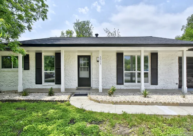 Photo 3 of Single family home for sale at 5515 Rolling Ridge, San Antonio, TX 78228 | MLS# 1865875 | Listing updated on 2026-05-16