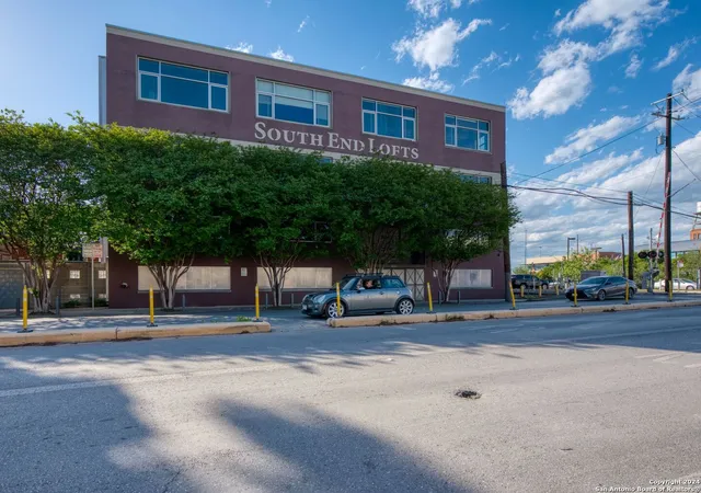 3rd image of 1339 S Flores St #103, San Antonio, TX 78204 | MLS# 1865969