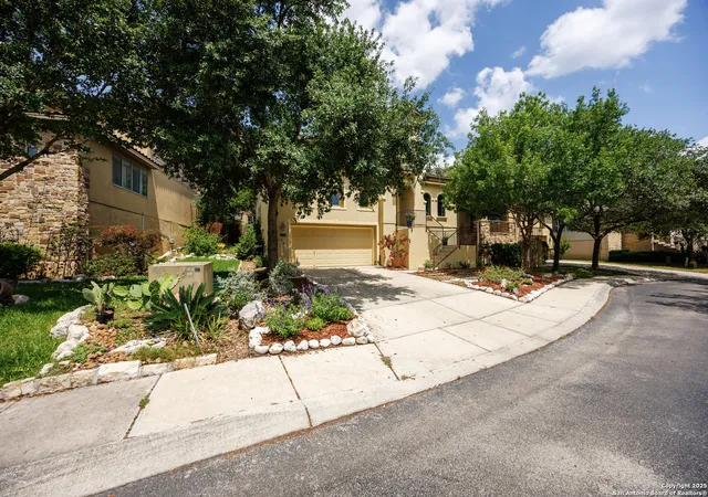 Photo 4 of Single family home for sale at 18206 Camino Del Mar, San Antonio, TX 78257 | MLS# 1865981 | Listing updated on 2025-11-20