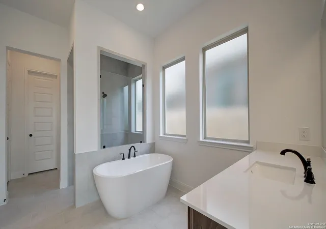 Photo 4 of Sale Pending at 10036 Forelock Crk, San Antonio, TX 78254 | MLS# 1865988 | Listing updated on 2025-12-08