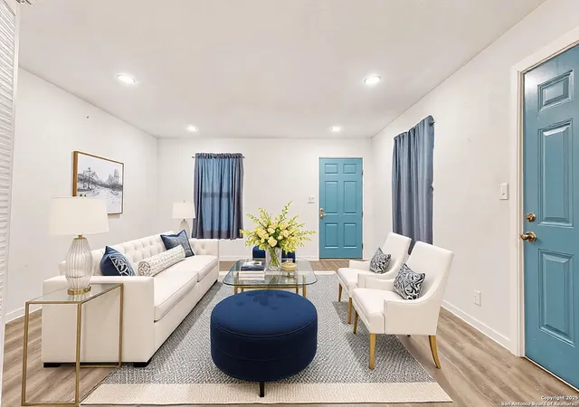 Photo 3 of Sale Pending at 539 W Hermosa Dr, San Antonio, TX 78212 | MLS# 1866006 | Listing updated on 2025-11-10