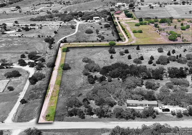 3rd image of 250 Spur Trail, Seguin, TX 78155 | MLS# 1866050