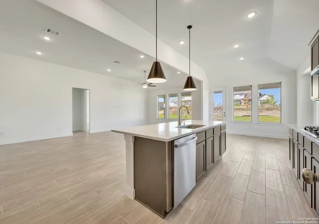Photo 3 of Sale Pending at 5003 Ests Oak Way, San Antonio, TX 78263 | MLS# 1866218 | Listing updated on 2026-03-18