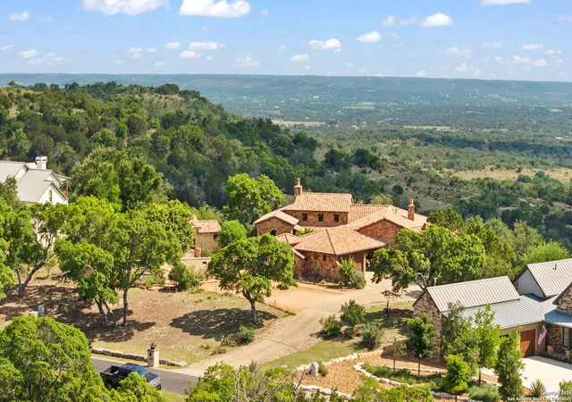 Photo 3 of Single family home for sale at 210 Painted Sky, Comfort, TX 78013 | MLS# 1866320 | Listing updated on 2025-09-16