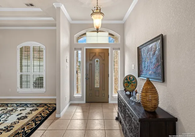 Photo 3 of Single family home for sale at 2001 Crown Ridge, Kerrville, TX 78028 | MLS# 1866353 | Listing updated on 2025-12-10