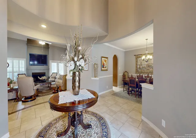 Photo 4 of Single family home for sale at 18110 Ransom Hill, San Antonio, TX 78258 | MLS# 1866378 | Listing updated on 2025-10-23