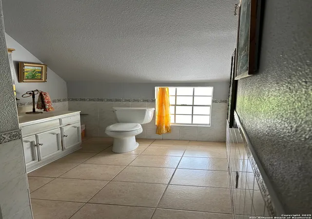 5th image of 6 Collins Hill Rd, Lytle, TX 78052 | MLS# 1866383