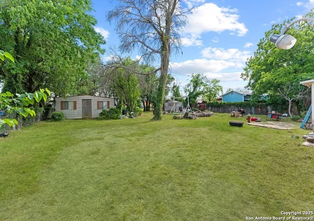 Photo 3 of Sale Pending at 3742 Weir Ave, San Antonio, TX 78226 | MLS# 1866628 | Listing updated on 2025-09-08